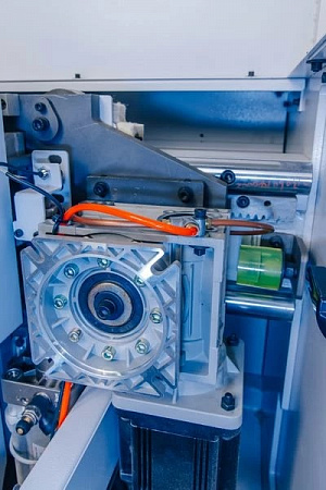 Форматно-раскроечный центр с ЧПУ WoodTec WS-330C