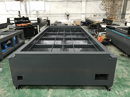 Оптоволоконный лазерный станок для резки металла MetalTec 1530 B (RECI-1000 W) купить в Москве - rodan.ru