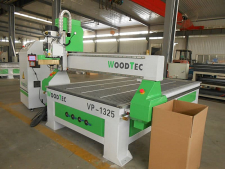 Фрезерный станок с ЧПУ по дереву WoodTec HP 1325
