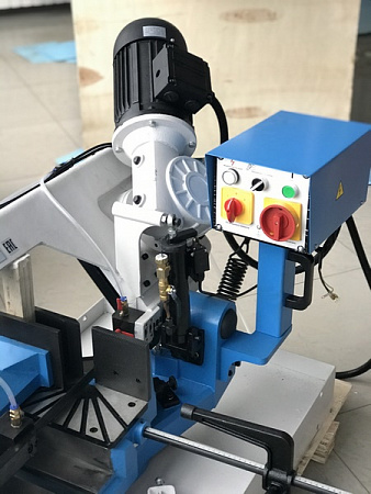 Ручной ленточнопильный станок для резки металла MetalTec BS 250 FH