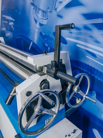 Электромеханический вальцовочный станок MetalTec RS-1300x2,5E - rodan.ru
