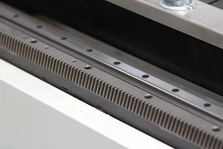 Оптоволоконный лазерный станок для резки металла MetalTec 1530 B (RECI-1000 W) купить в Москве - rodan.ru