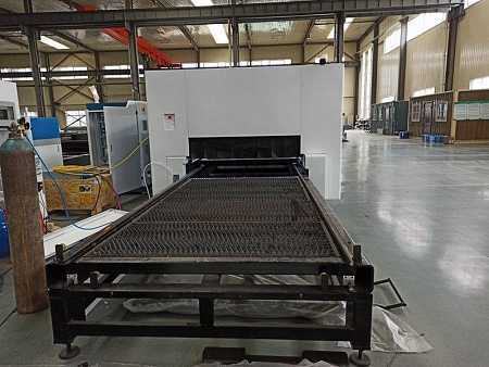 Промышленный комплекс лазерной резки MetalTec 1530P (2000Вт)