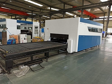 Промышленный комплекс лазерной резки MetalTec 1530P (2000Вт)