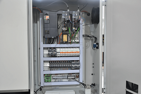Токарный станок c ЧПУ с горизонтальной станиной MetalTec CK 36x750 купить в Москве - rodan.ru