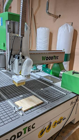 Фрезерный станок с ЧПУ по дереву WoodTec H 1625 купить в Москве - rodan.ru