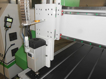 Фрезерный станок с ЧПУ по дереву WoodTec MH 1325