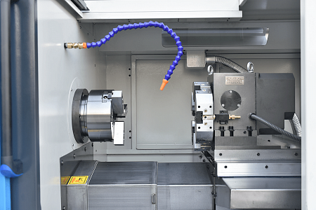Токарный станок c ЧПУ с горизонтальной станиной MetalTec CK 35x400 купить в Москве - rodan.ru