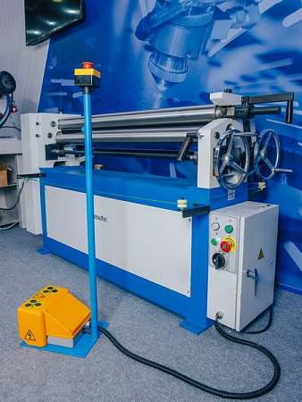 Электромеханический вальцовочный станок MetalTec RS-1300x2,5E - rodan.ru