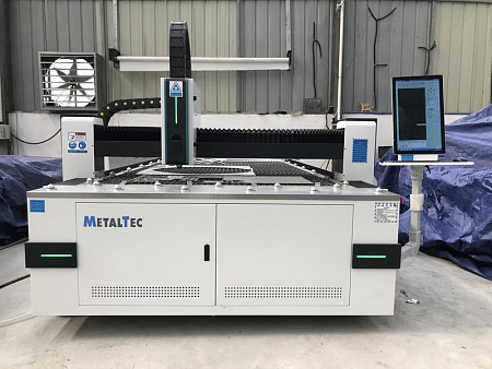 Оптоволоконный лазерный станок для резки металла MetalTec 1530 B (RECI-1000 W) купить в Москве - rodan.ru